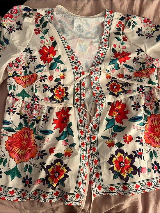 SHEIN Tops - SHEIN Curve White Floral Top with Red & Teal Accents